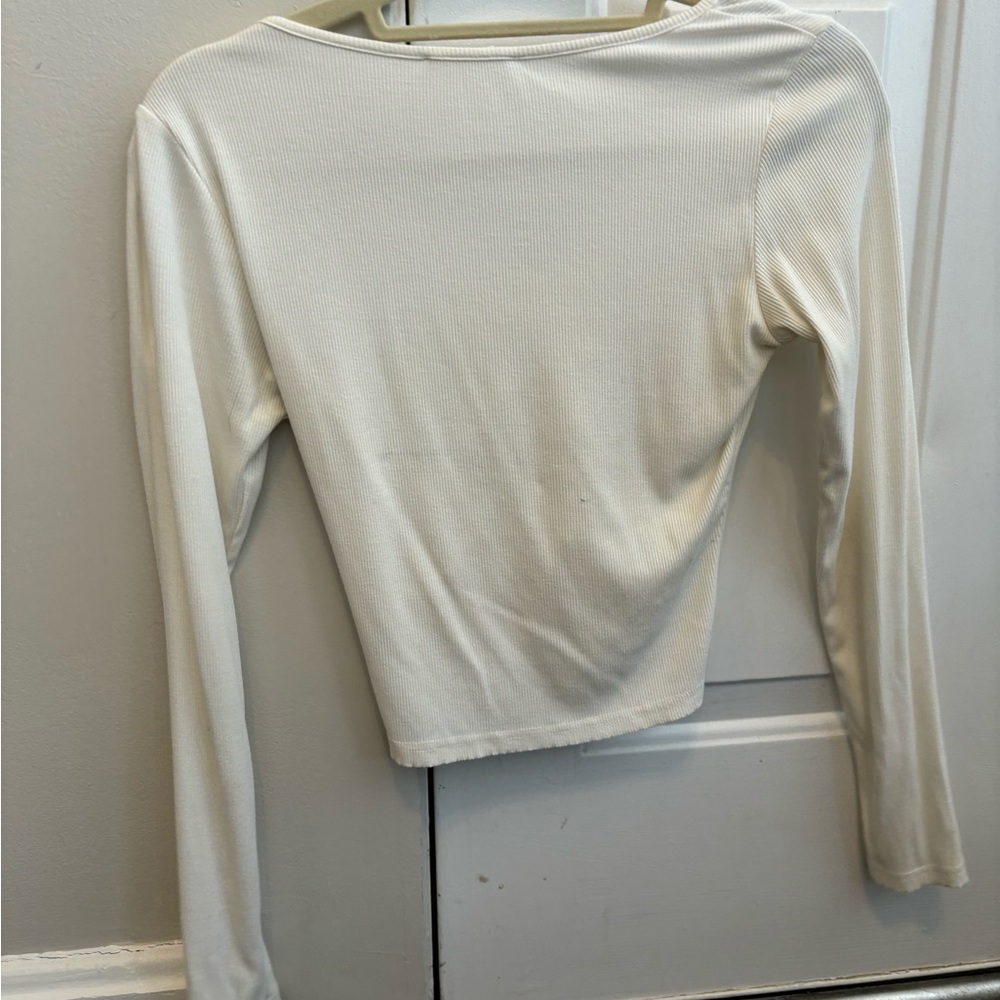 Pacsun- Long Sleeve Crop Top - Picture 3 of 3